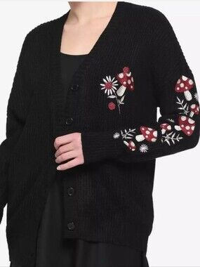 Hot Topic Black Cardigan Mushroom Embroidery Size 3X Cottagecore Goblincore Knit